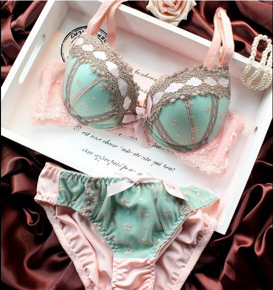 Bras Sets Spring And Summer Small Breasts Gather Collect Vice Breast Lace Sexy  Bra Set Girl No Steel Ring Soft Cup Underwear Lingerie From Bafangjiuye3,  $25.44