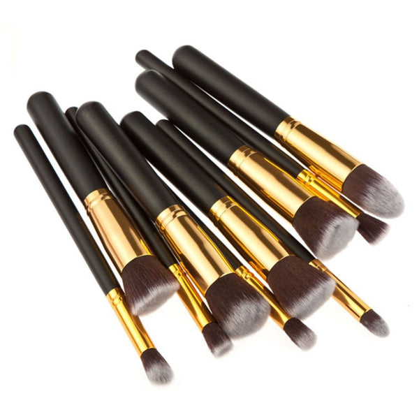 BIG SALE on 10 Piece Pro Makeup Brush Set  (Black and Gold)